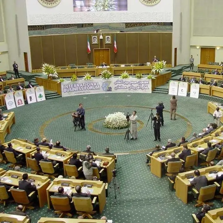 Tahran 2003